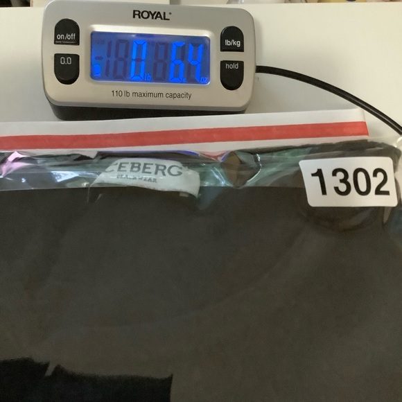 Iceberg Beachwear Short Sleeve Graphic Tee - Picture 8 of 8